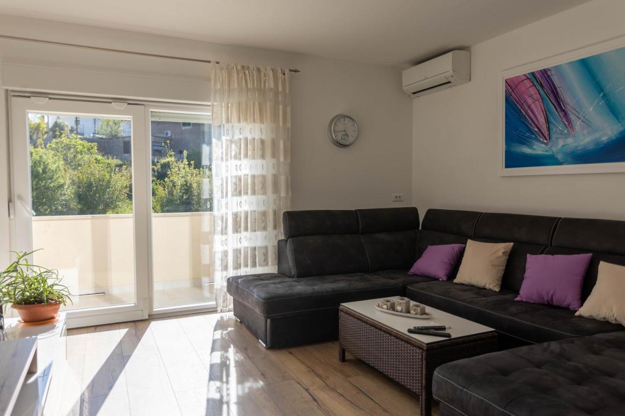 Apartman Marel Zrnovnica Ngoại thất bức ảnh